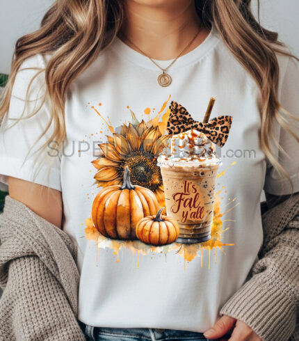 Дамска тениска с есенен принт: тикви, слънчогледи и чаша кафе с надпис It's Fall y'all.